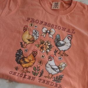 Chickens 🐔 ... Comfort Colors  .. Large‎
